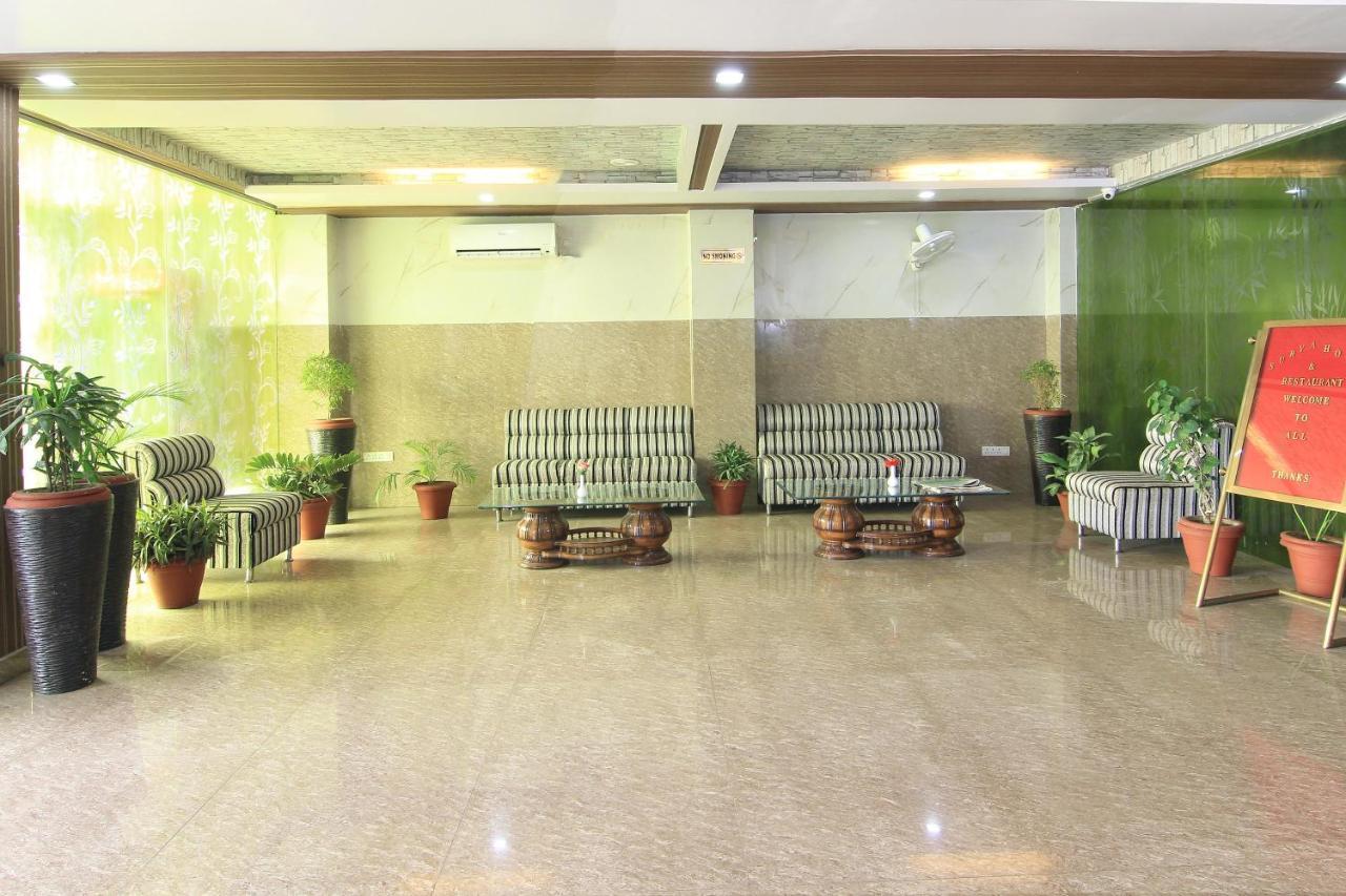 Collection O 4731 Hotel Surya Continental Лакхнау Экстерьер фото